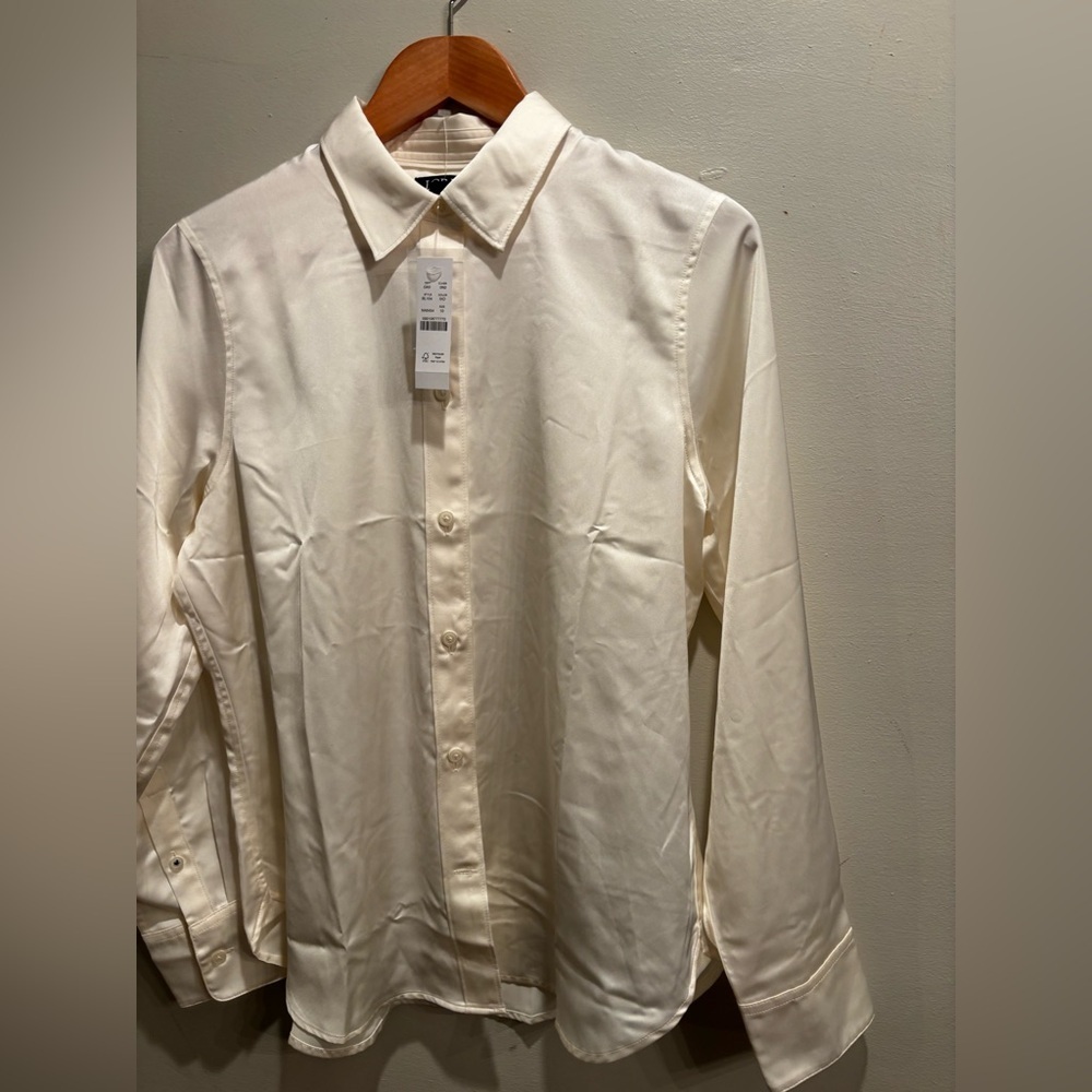 Women’s cream tan dress shirt size 10 slim office business casual off white
